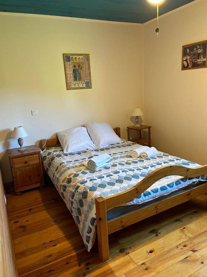 Location de vacances pour 9 personnes, avec bassin pour enfant et jardin ainsi que terrasse et piscine à Barbaggio - 2