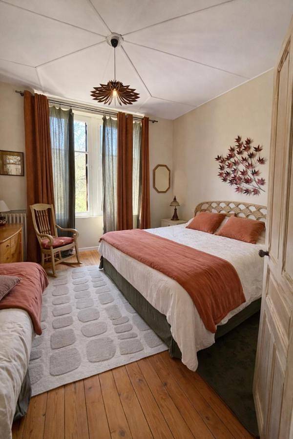 Location de vacances pour 2 personnes, avec jardin et vue ainsi que terrasse et piscine à Abilly - 2
