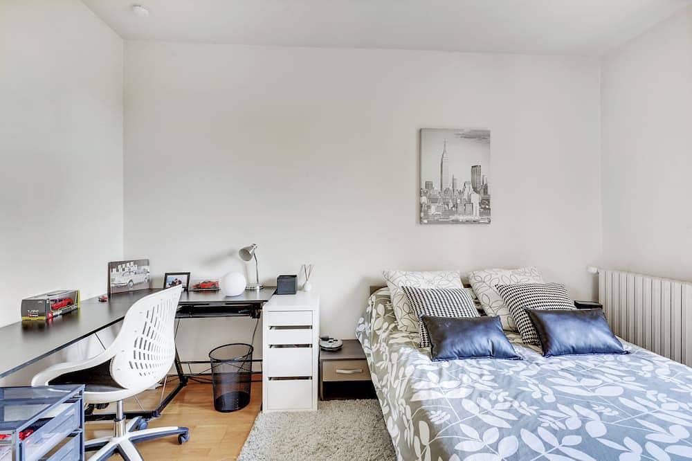 Entire apartment, Château de Cassagne, the apartment in Le Pontet, Vaucluse