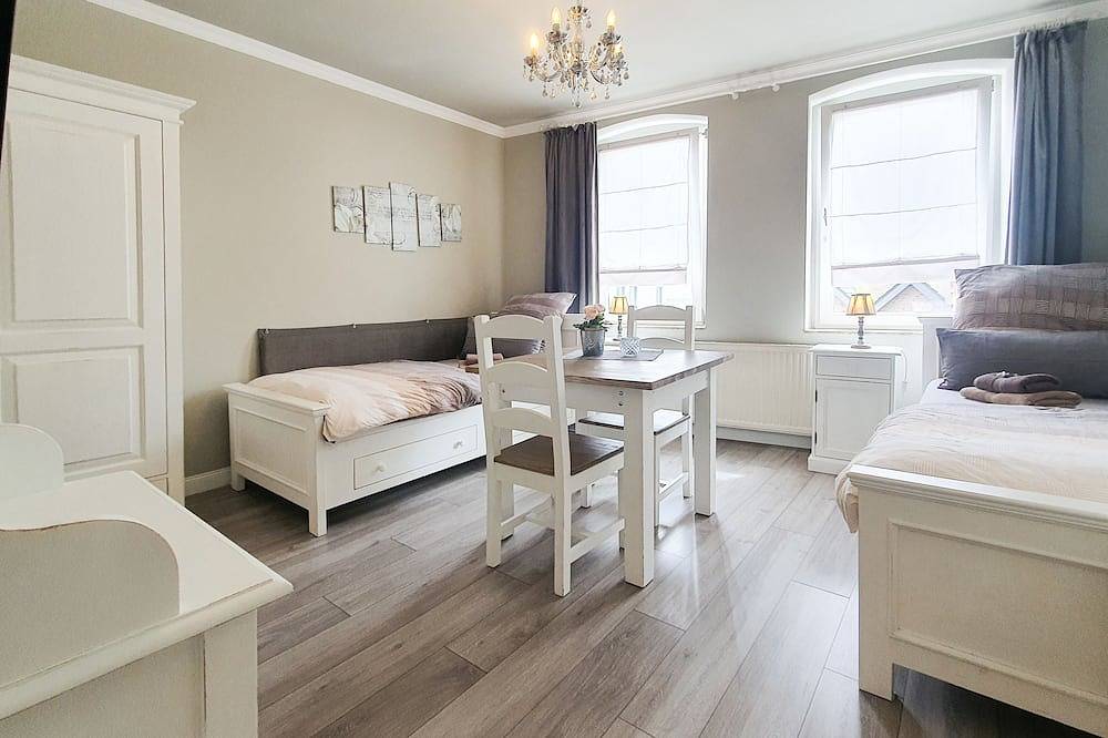 Friendly Home - \"Stadthaus im Vintagestil\" - Köln - Messe - Bonn - Phantasialand in Bornheim/Brenig, Bornheim
