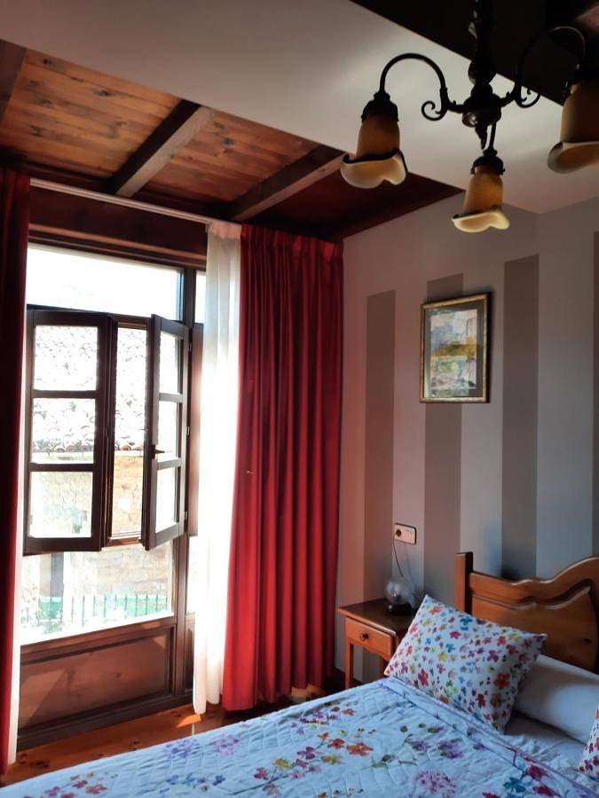 Casa rural para 2 personas, con Balcón y Terraza además de Jardín y Vistas en Posada de Valdeón - 3