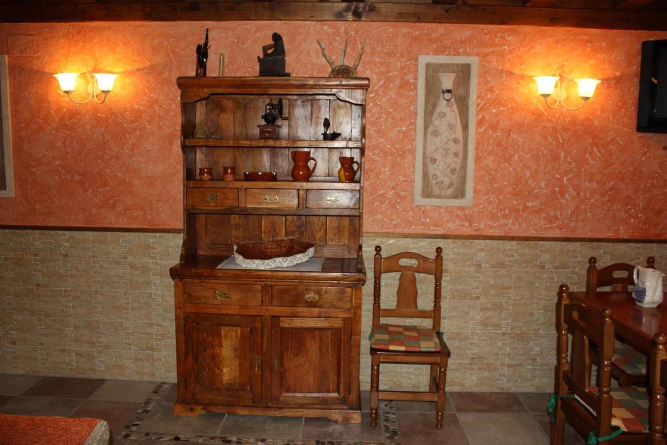 Casa Rural 'La Cabaña' con vistas a la montaña y Wi-Fi in Mozoncillo de Juarros, Ibeas de Juarros