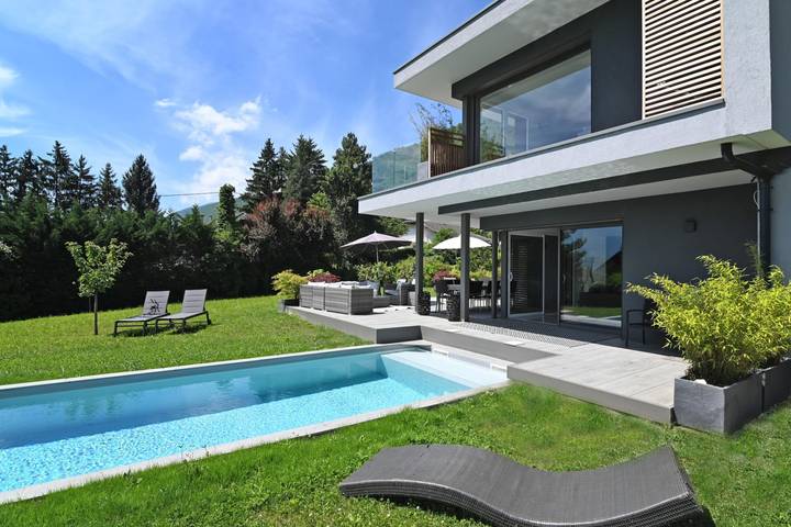 Villa pour 8 personnes, avec piscine sur le Lac d'Annecy - 2