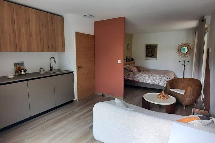 Location de vacances pour 6 personnes, avec piscine à Langlade - 2