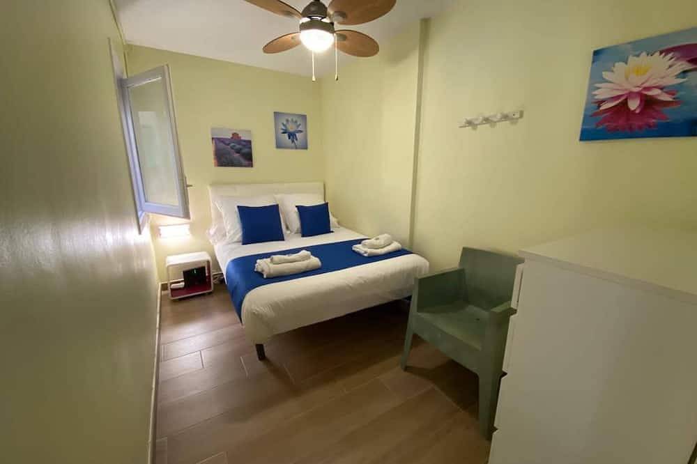 Entire apartment, Apto Llavaneras Ii near Barcelona, on the beach in Supermaresme, Sant Andreu de Llavaneres