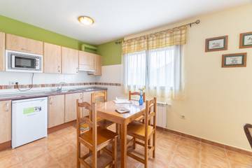 Apartamento para 4 Personas en Estación de esquí de La Pinilla, Santo Tomé del Puerto, Foto 1
