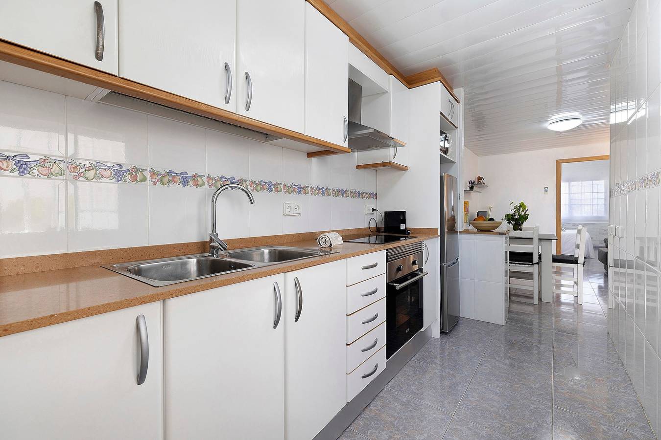 Appartement 'Cristina' met privéterras, wifi en airconditioning, foto 6