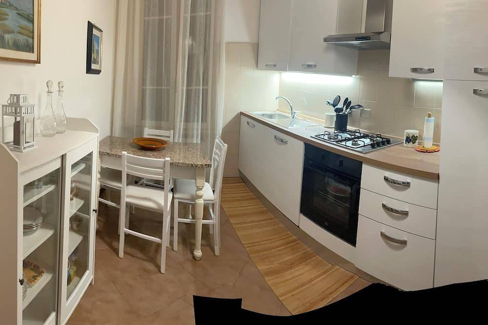 Entire apartment, Golden House in Castrocaro Terme e Terra del Sole, Forlì-Cesena Province