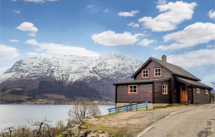 Ferienhaus für 7 Personen mit Terrasse in Djønno, Ullensvang herad