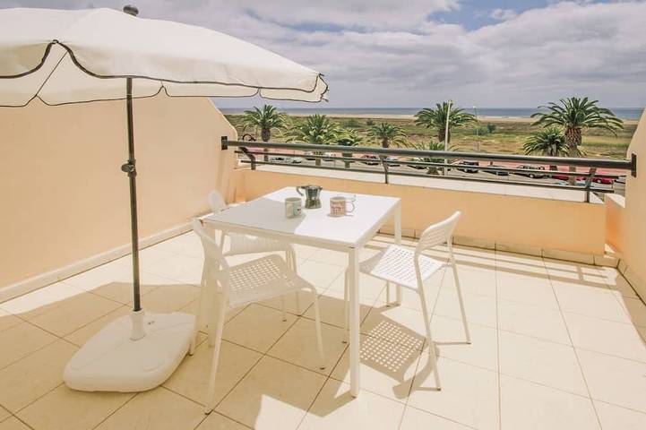 Ferienwohnung für 3 Personen, mit Balkon und Pool