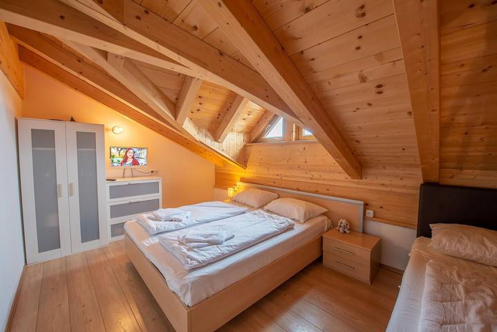Ferienhaus für 12 Personen, mit Balkon und Terrasse sowie Garten und Ausblick in Krimml - 3