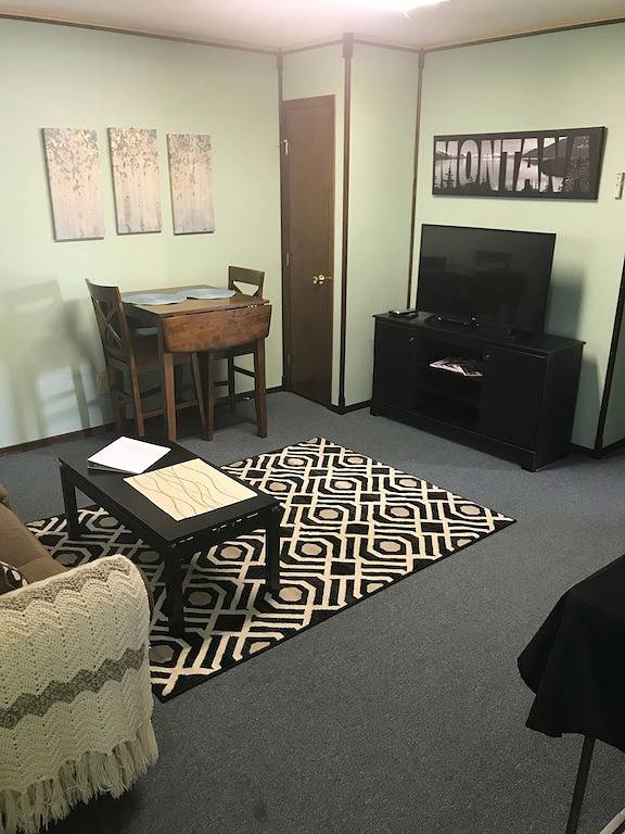 Ganze Wohnung, Geschäftsaufenthalt mit einer häuslichen Atmosphäre - Toller Ort! in Billings, Yellowstone County