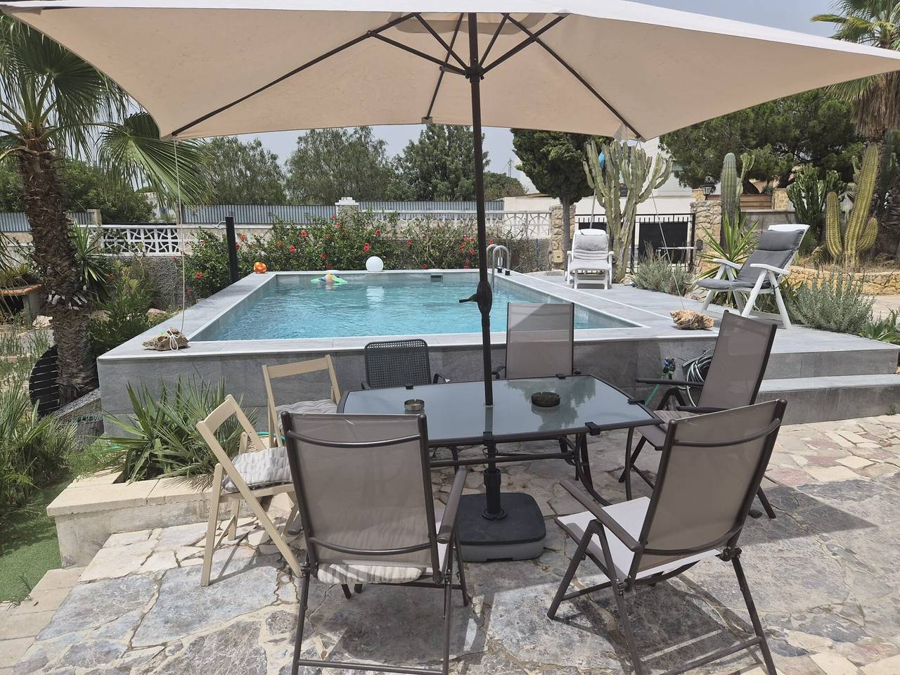 Magnifique chalet avec piscine privée et barbecue près d’El Campello et de la plage San Juan in Busot, Costa Blanca