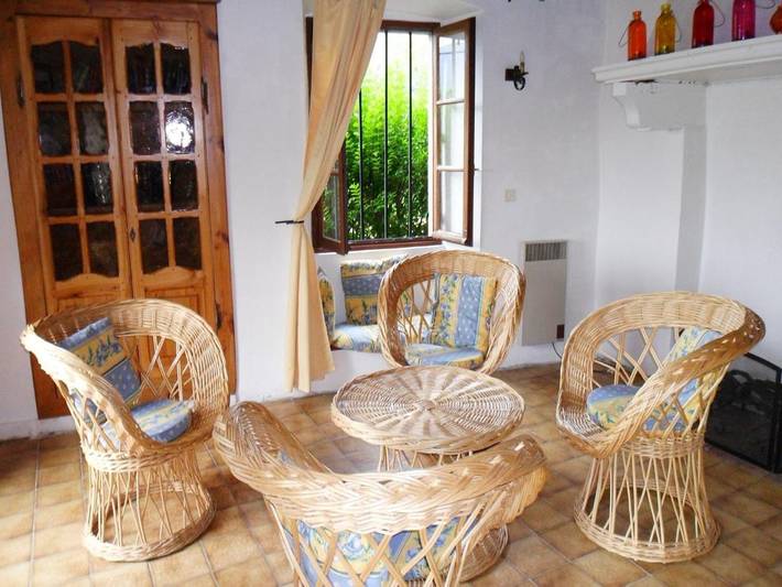 Location de vacances pour 4 personnes, avec jardin et terrasse à Villeneuve-d'Allier - 2