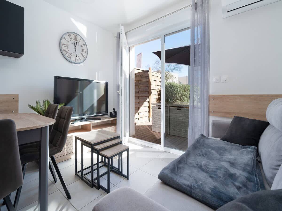 Valrasloc La Dune – Seaside Stay with Pool in Sérignan, Côte d'Améthyste