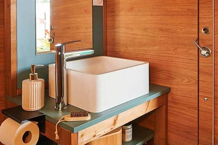 Mobil home pour 4 personnes dans Chateau De La Vigne - 4