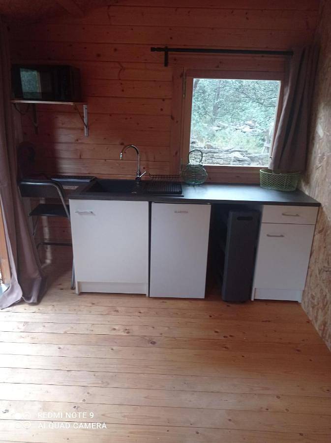 One-Bedroom House in Cornillon-Confoux, Côte méditerranéenne (France)