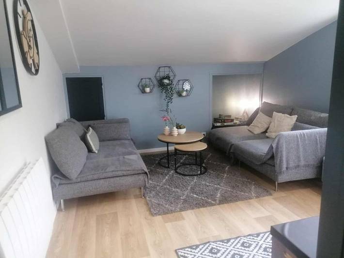 Gîte pour 2 personnes, avec vue et jardin à Odos - 2