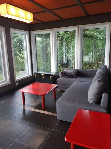 Chalet for 11 Guests in Venise-en-Québec, Quebec, Picture 2