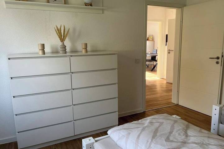 Ganze Wohnung, Traumhafte 3 Zimmer Ferienwohnung mit Balkon in Freudenberg am Main, Taubertal