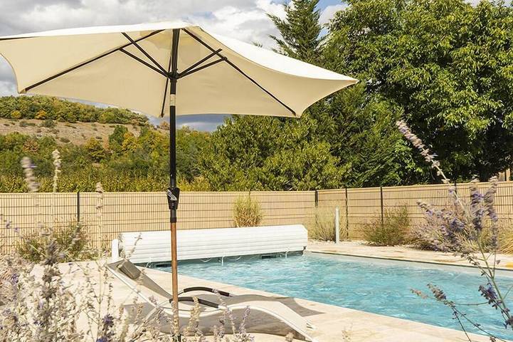 Location de vacances pour 7 personnes, avec jardin à Condat-sur-Vézère