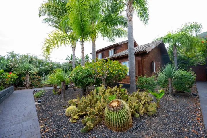 Casa de vacaciones para 3 personas, con terraza y jardín - 1
