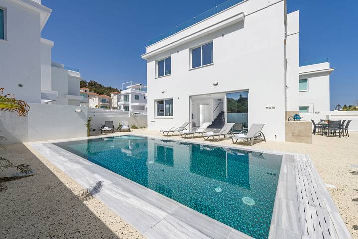 Ferienhaus für 6 Personen, mit Balkon und Terrasse sowie Garten in Südzypern