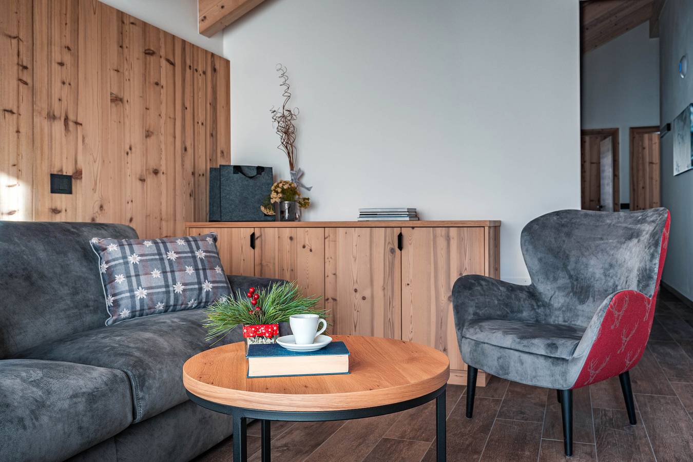 Ganze Wohnung, Ferienwohnung 'Stella Alpina' mit Bergblick, Wi-Fi und Klimaanlage in Cavedago, Brentagruppe