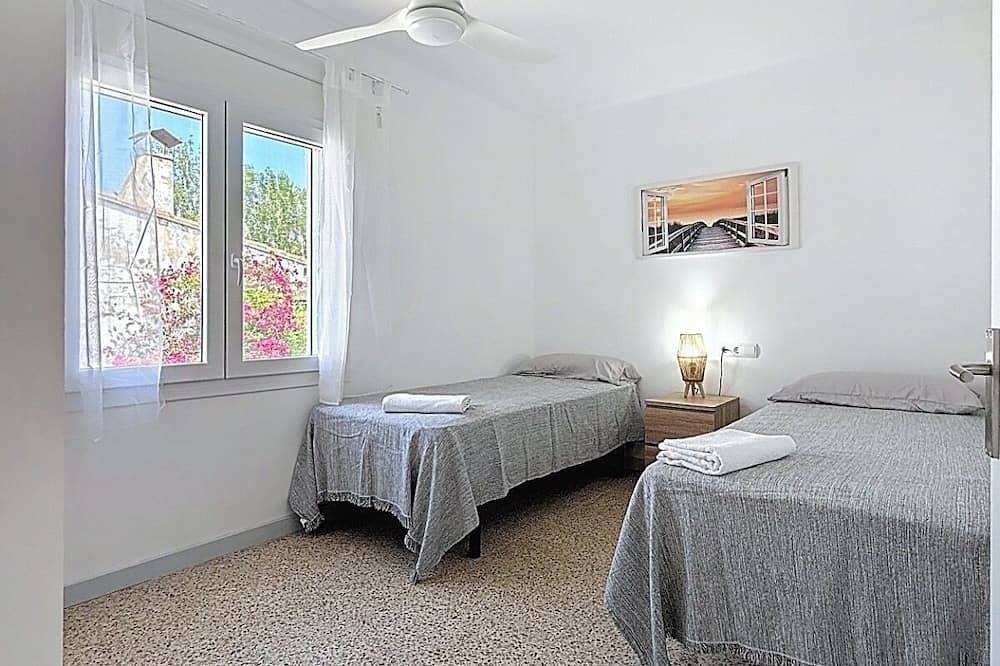 Villa in L'Estartit for 6pax with parking space and 5min  to the beach in l'Estartit, Estartit
