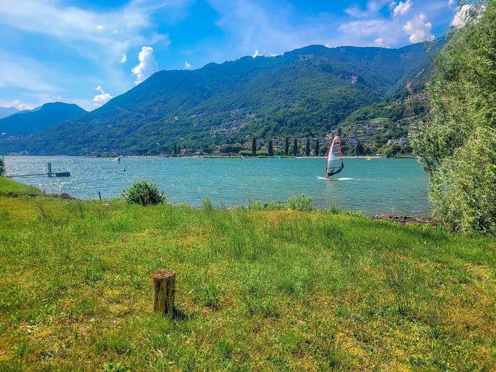 Bungalow für 6 Personen, mit Garten und Ausblick sowie Pool und Seeblick in Norditalien - 2