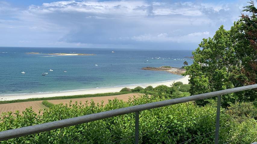 Le Lagon de Keriec in Trélévern, Costa de granito rosa