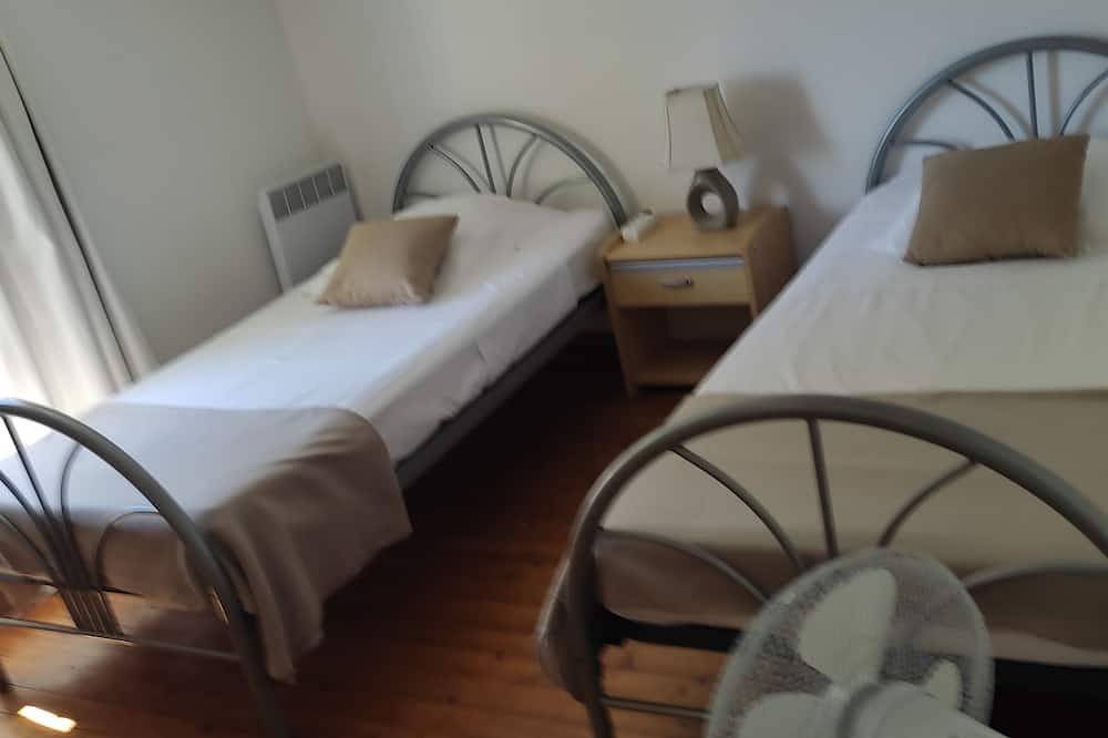 Eglantine (3 chambres - 6 personnes) in Vouvant, Fontenay-le-Comte