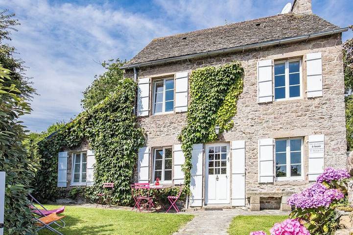 Gîte pour 4 personnes, avec jardin à Éculleville