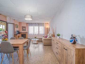 Villa pour 7 Personnes dans Castelló d'Empúries, Costa Brava, Photo 2