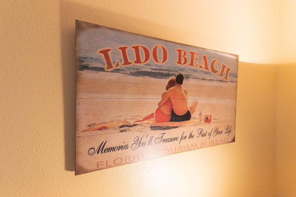 Ganze Wohnung, Living the Dream auf Lido 1, niedliche Wohnung einen Block vom Strand entfernt in Lido Key, Sarasota