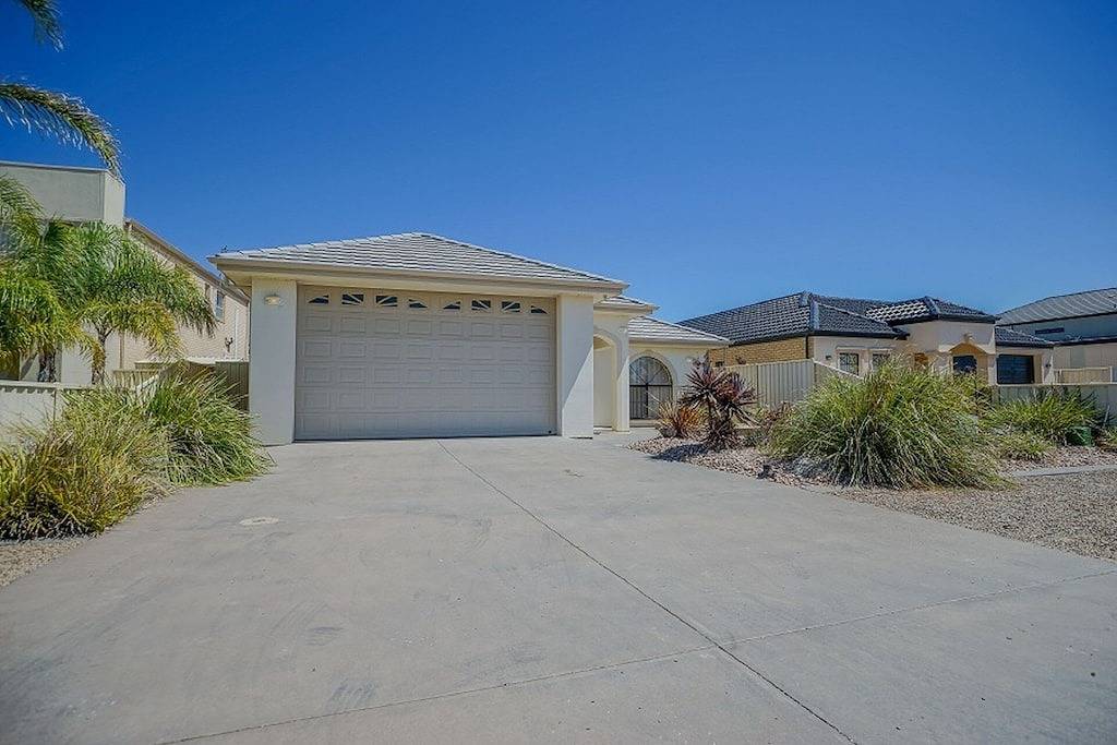 Schönes Marina-Anwesen mit eigenem Ponton in Wallaroo, South Australia