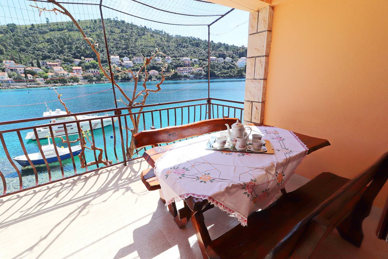 Ganze Wohnung, 3-Zimmer-Ferienwohnung am Strand Brna (Korcula) A-4463-a in Blato, Korcula