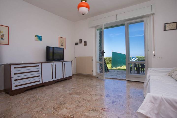 Ganze Wohnung, Ferienwohnung für 6 Personen mit Garten in Numana, Riviera del Conero
