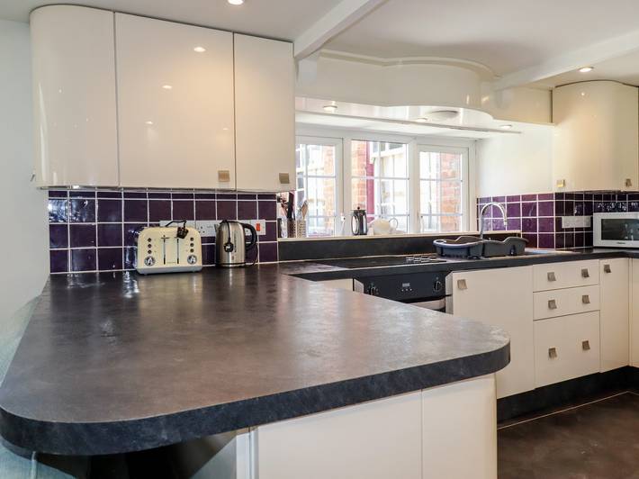 Entire apartment, St Saviours- Flat 3 in Padstow, Cornwall