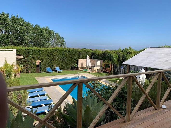 Chalet para 3 personas, con piscina además de jardín y vistas, Se admiten mascotas en Campo de Gibraltar - 4