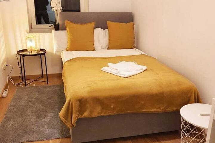Apartamento entero, Gemütliche Wohnung in Leipzig Zentrum mit Terrasse in Leipzig-Este, Leipzig