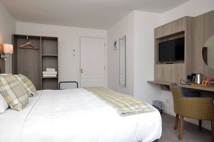 Fyne Rooms - Jura Superior King - Bed & Breakfast in Tighnabruaich, Argyll & Bute
