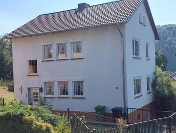 Ferienhaus für 8 Personen, mit Terrasse und Garten, kinderfreundlich am Edersee