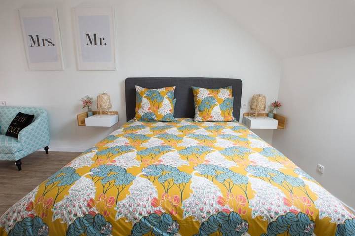 Location de vacances pour 7 personnes, avec jardin et vue à Échevronne