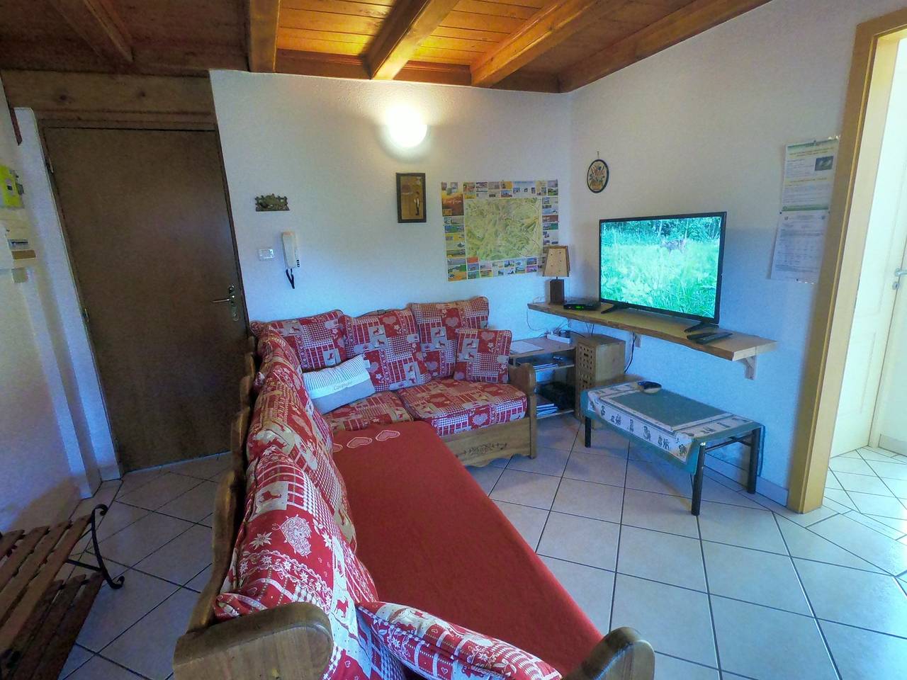 Geheel appartement, Haalbaar appartement in Soultzeren met uitzicht op bergen in Soultzeren, Parc naturel régional des Ballons des Vosges