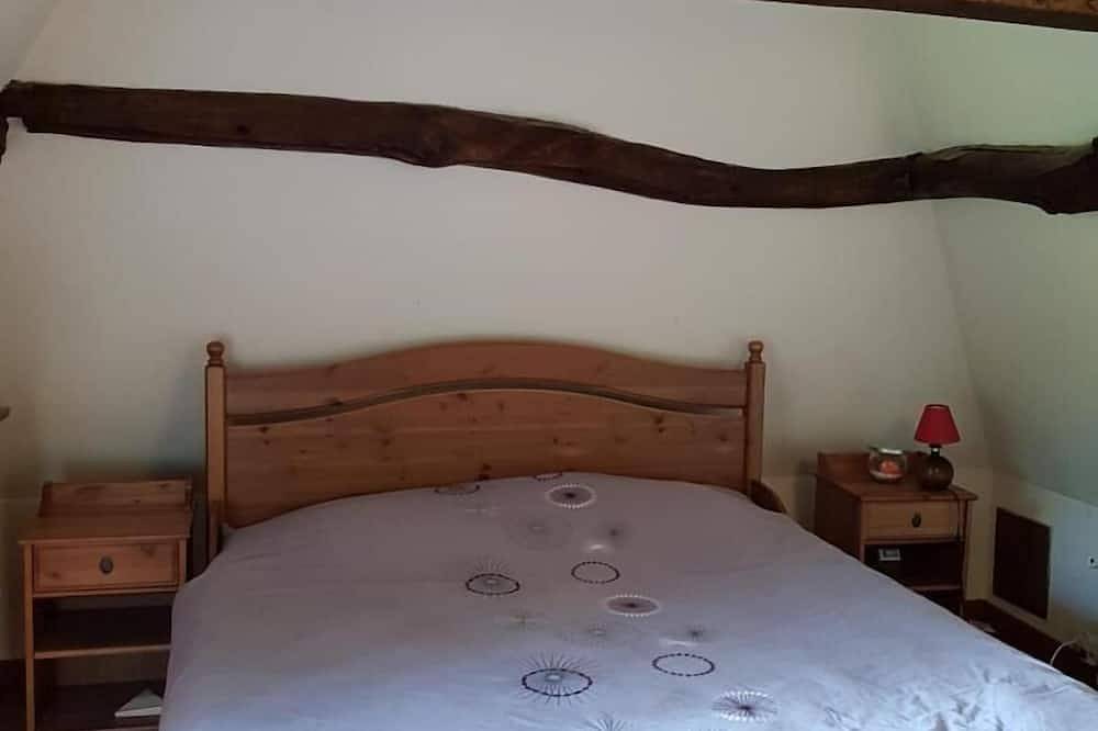 Typique chaumière weekend/semaine/15 jours pour vos vacances en normandie in Saint-Philbert-sur-Risle, Région de Bernay