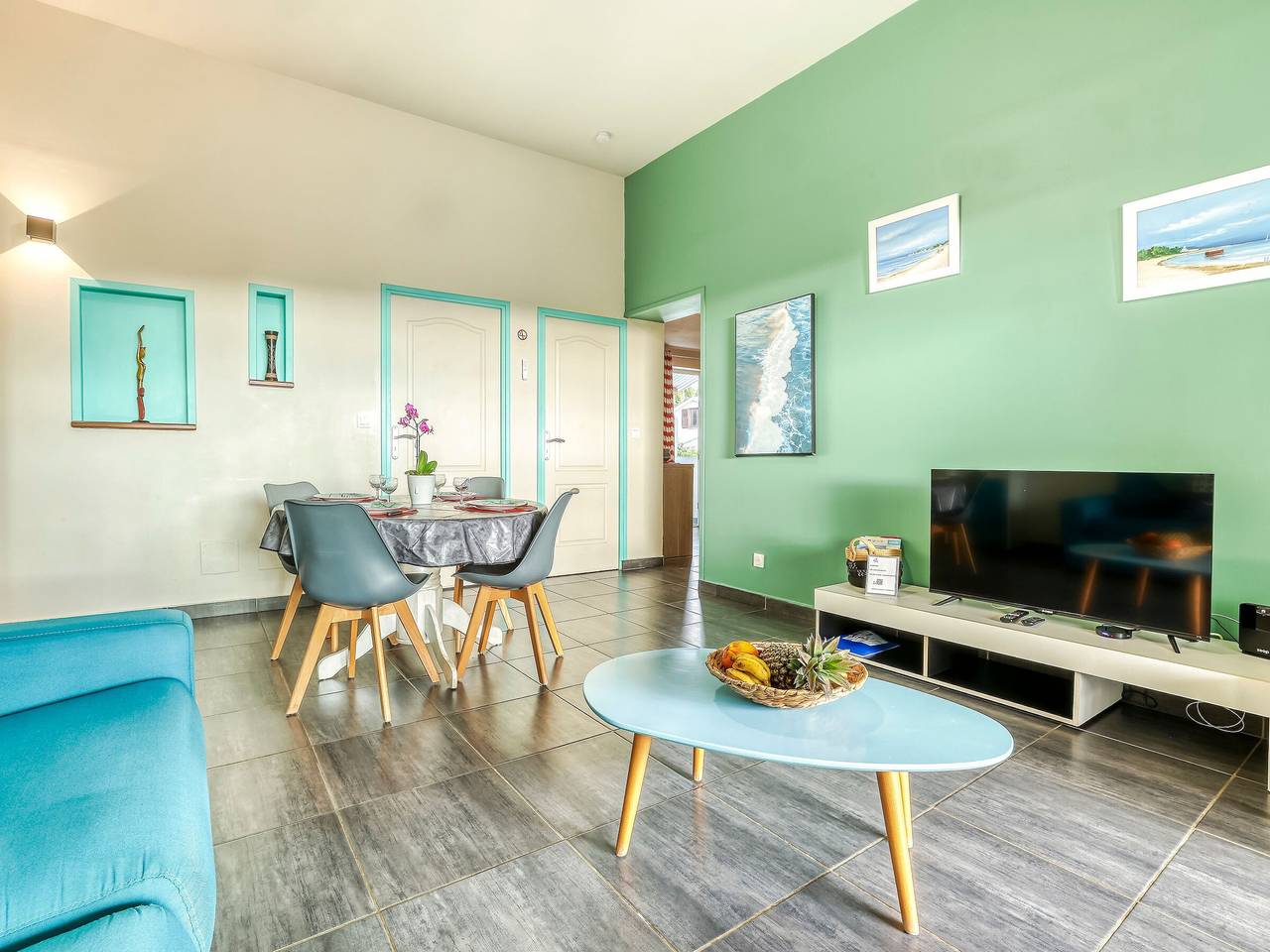 Comfortable apartment with terrace near Saint-Denis in La Possession, La Réunion