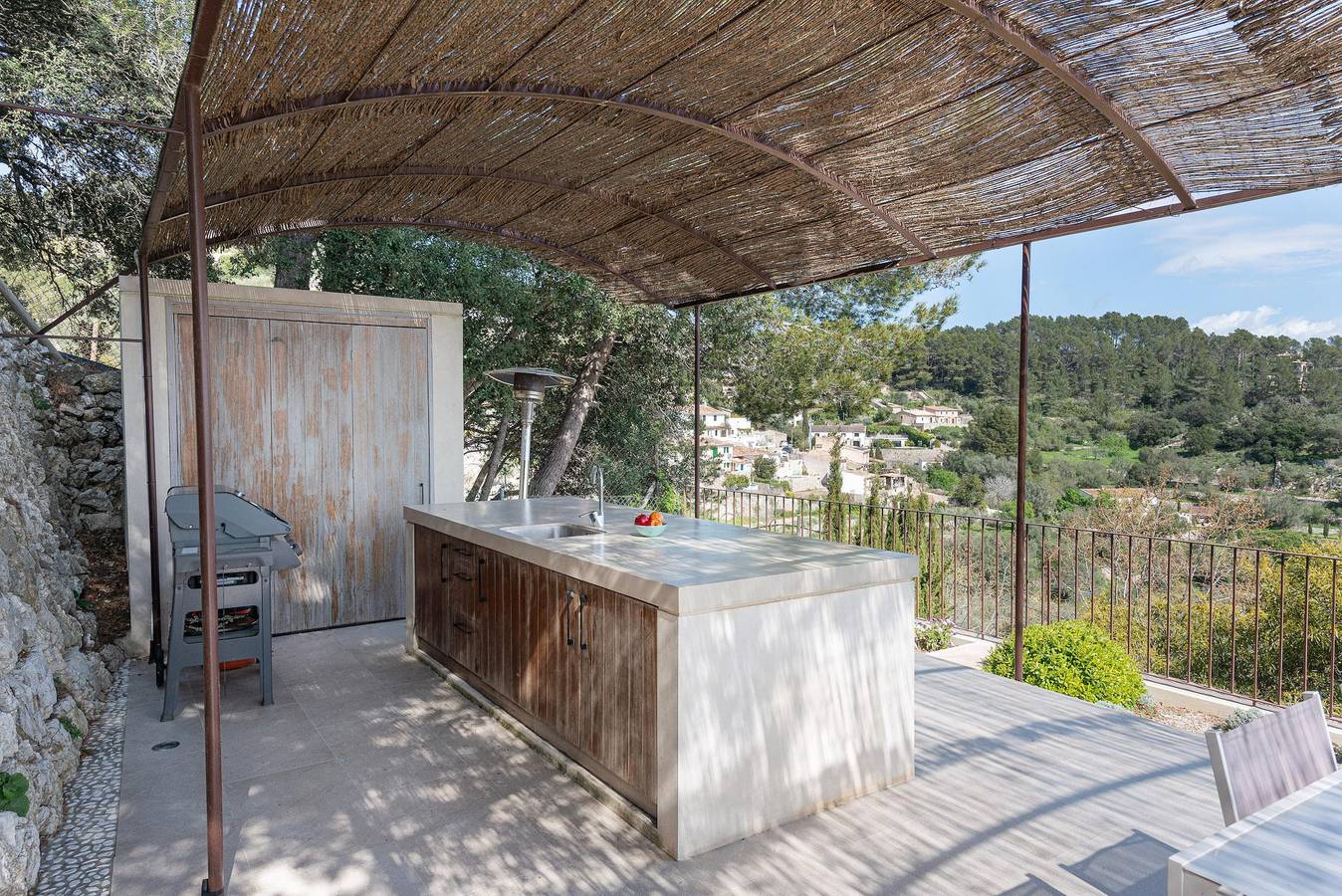 Can Cabellut in Galilea, Puigpunyent