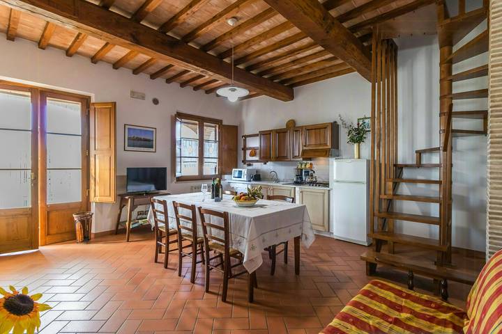 Ganze Wohnung, Ländliche Ferienwohnung mit Blick auf den Trasimenischen See in Castiglione del Lago, Lago Trasimeno