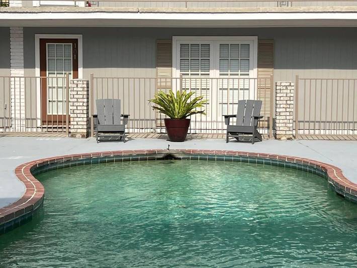 Appartement de vacances pour 4 personnes, avec piscine et terrasse